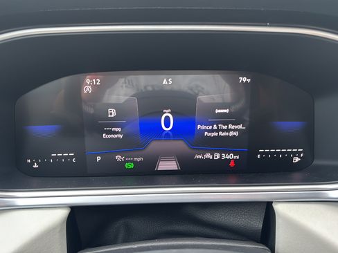New 2026 Volkswagen Taos SE FWD image 24
