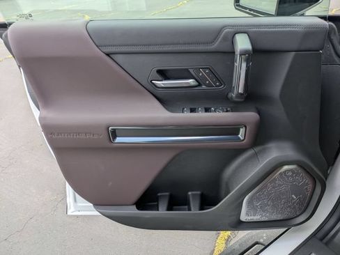 New 2026 GMC Hummer EV SUV AWD/4WD image 11
