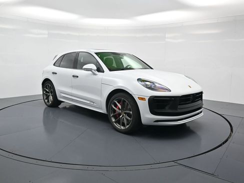Used 2026 Porsche Macan GTS image 29