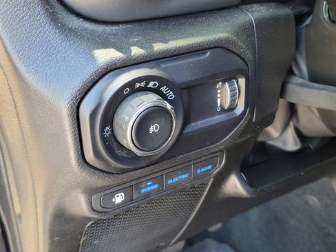Used 2023 Jeep Wrangler Unlimited w/ 8.4" Radio Group AWD/4WD image 17