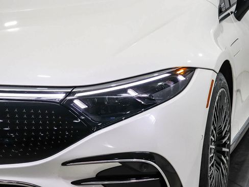Certified 2023 Mercedes-Benz EQS 580 4MATIC Sedan image 7
