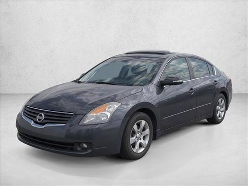 Used 2008 Nissan Altima 3.5 SL w/ Technology Pkg FWD image 20