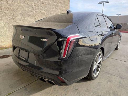 Used 2020 Cadillac CT4 V image 4