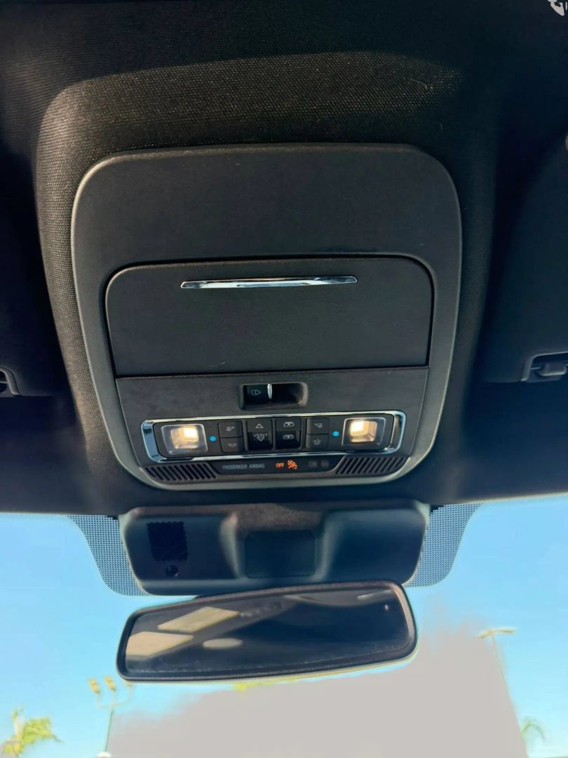 Used 2022 Ford F150 Lightning Platinum AWD/4WD image 28
