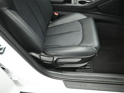 Used 2023 Kia K5 GT-Line image 33