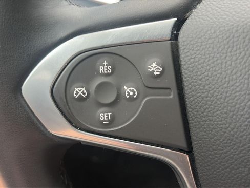 Used 2023 Chevrolet Traverse LT AWD/4WD image 12