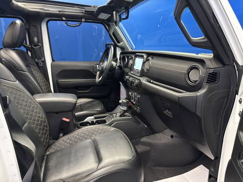 Used 2021 Jeep Wrangler Unlimited Sahara AWD/4WD image 24