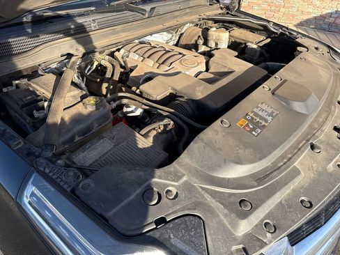 Used 2015 Cadillac Escalade Premium image 24