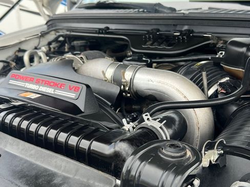 Used 2003 Ford F350 2WD Crew Cab Super Duty image 10