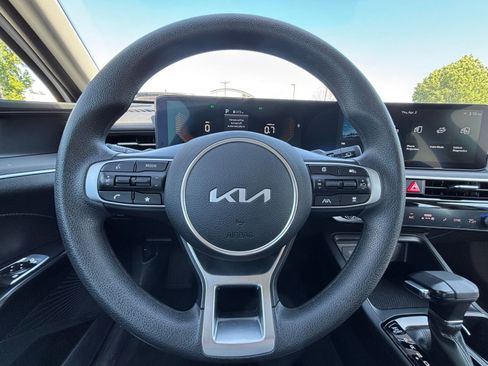 Used 2025 Kia K5 LXS FWD image 28