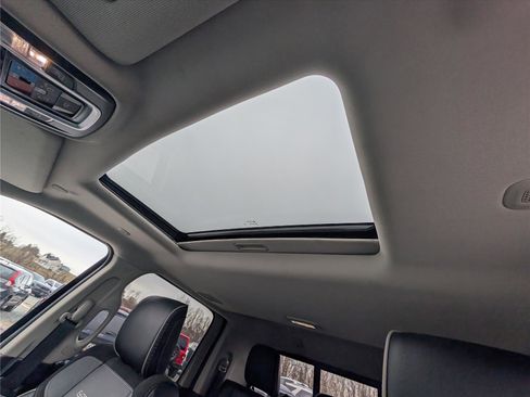 Used 2024 RAM 2500 Laramie w/ Chrome Bumper Package image 30