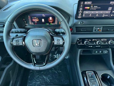 New 2026 Honda Pilot Sport image 25