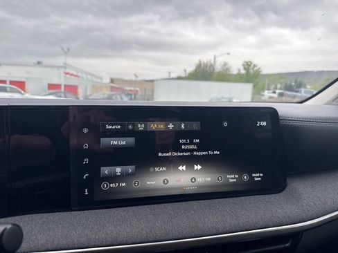 Certified 2025 Nissan Kicks SV AWD/4WD image 10
