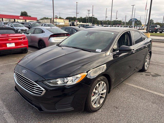 Used 2019 Ford Fusion SE FWD image 2