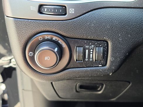 Used 2022 Jeep Cherokee Latitude Lux AWD/4WD image 26