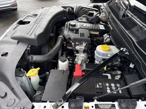 Used 2024 RAM 2500 Laramie AWD/4WD image 37