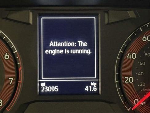 Used 2019 Volkswagen Jetta image 5