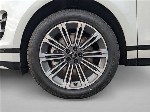 New 2025 Land Rover Range Rover Evoque Dynamic SE image 7
