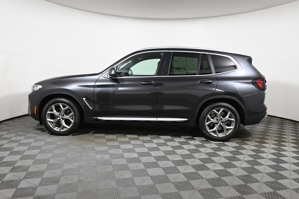 Certified 2024 BMW X3 xDrive30i w/ Premium Package AWD/4WD image 2