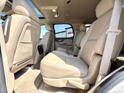 Used 2011 Chevrolet Tahoe LTZ AWD/4WD image 14