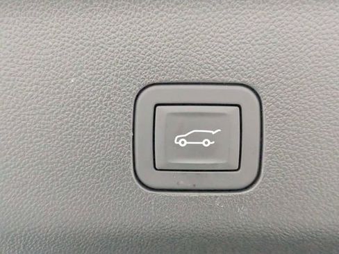 Used 2026 Cadillac Escalade Luxury image 30