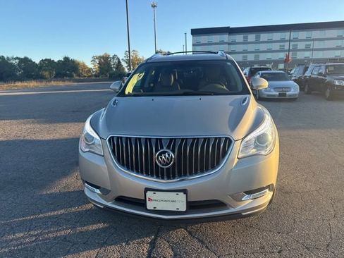 Used 2017 Buick Enclave Leather image 9