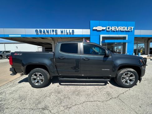 Used 2018 Chevrolet Colorado Z71 image 10