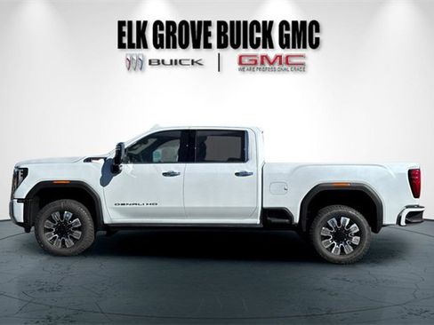 New 2026 GMC Sierra 3500 Denali w/ Denali Reserve Package image 7