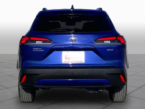 Used 2025 Toyota Corolla Cross XLE FWD image 5