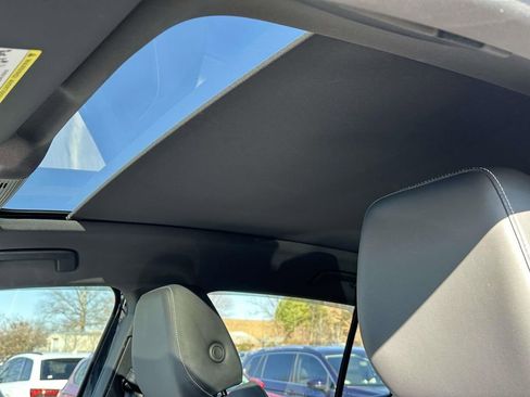 Used 2023 Volkswagen ID.4 Pro S Plus image 23