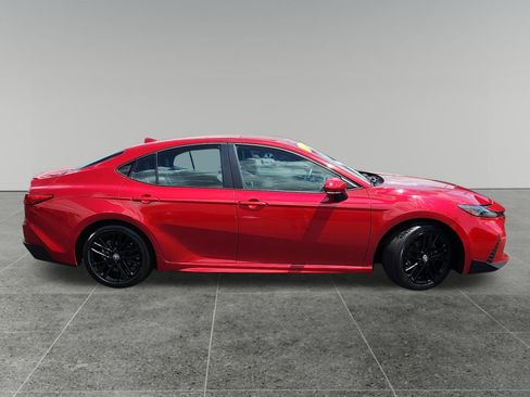Certified 2025 Toyota Camry SE FWD image 8