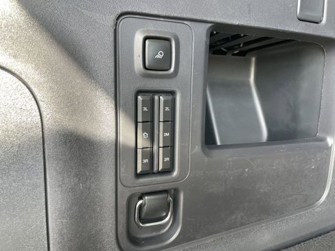Used 2025 Ford Expedition Max Active AWD/4WD image 48