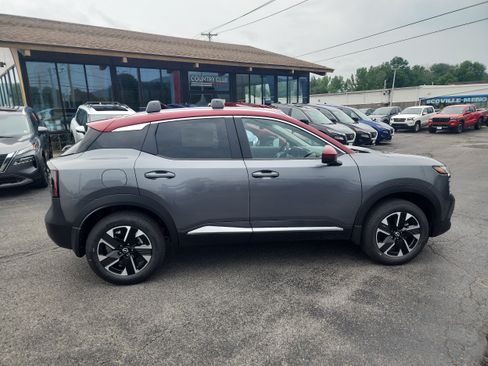 New 2026 Nissan Kicks SV AWD/4WD image 9