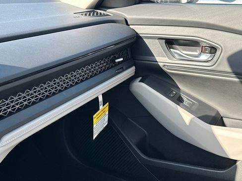 New 2025 Honda Accord SE image 31