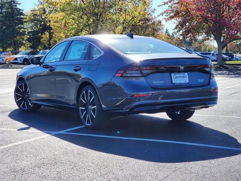 Used 2025 Honda Accord Touring image 17