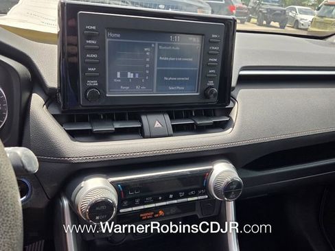 Used 2019 Toyota RAV4 XLE FWD image 21