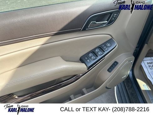 Used 2019 GMC Yukon XL SLT w/ Open Road Package AWD/4WD image 27