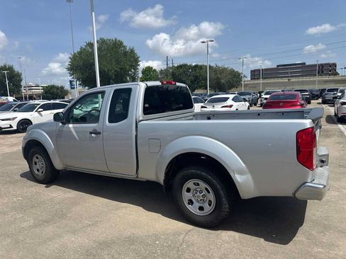 Used 2013 Nissan Frontier S w/ S Preferred Pkg RWD image 3