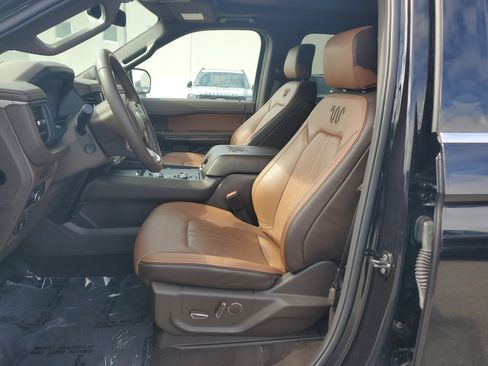 Certified 2024 Ford Expedition King Ranch image 12