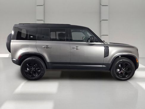 Used 2024 Land Rover Defender 110 S AWD/4WD image 5