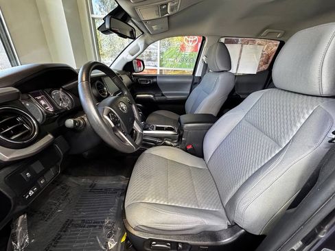 Certified 2021 Toyota Tacoma SR5 w/ Technology Package AWD/4WD image 25