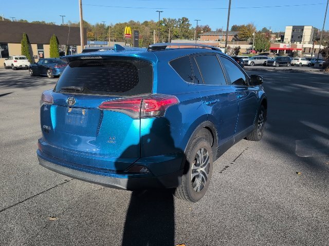 Used 2016 Toyota RAV4 LE AWD/4WD image 7