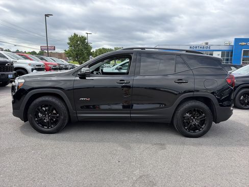 Used 2024 GMC Terrain AT4 w/ LPO, Floor Liner Package AWD/4WD image 11
