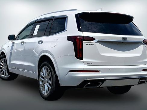 Used 2024 Cadillac XT6 Premium Luxury w/ Technology Package AWD/4WD image 10