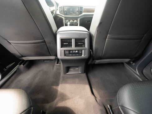 Used 2023 Volkswagen Atlas SE w/ Panoramic Sunroof Package AWD/4WD image 22
