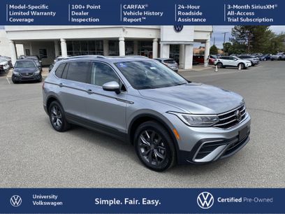 Used 2023 Volkswagen Tiguan SE w/ Panoramic Sunroof Package