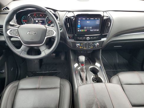 Used 2023 Chevrolet Traverse RS image 24