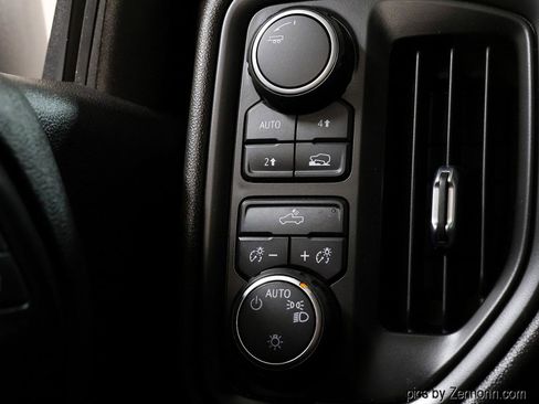 Used 2021 Chevrolet Silverado 1500 Custom image 22