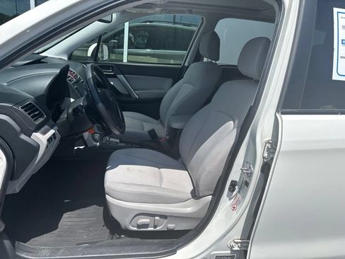 Used 2016 Subaru Forester 2.5i Premium AWD/4WD image 11