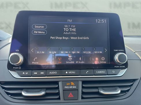 Used 2021 Nissan Altima 2.5 SV w/ SV Premium Package image 18